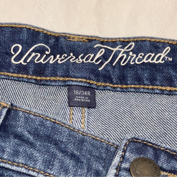 NWT Universal Thread Blue Denim High Rise Kick Boot Crop Flare Leg Jeans Sz 18 - Picture 6 of 12